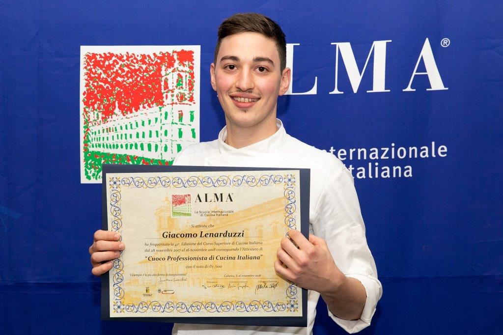 CODROIPO (UD) GIACOMO LENARDUZZI E’ CUOCO PROFESSIONISTA ALLA Scuola Internaz. di Cucina Italiana, UNICO FRIULANO al 41° corso alla Reggia di Colorno