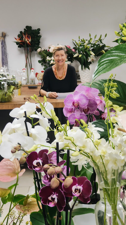 ORIETTA RIOTTO, FIORAIA, DA 57 ANNI IN PIAZZA GARIBALDI a CODROIPO (UD)